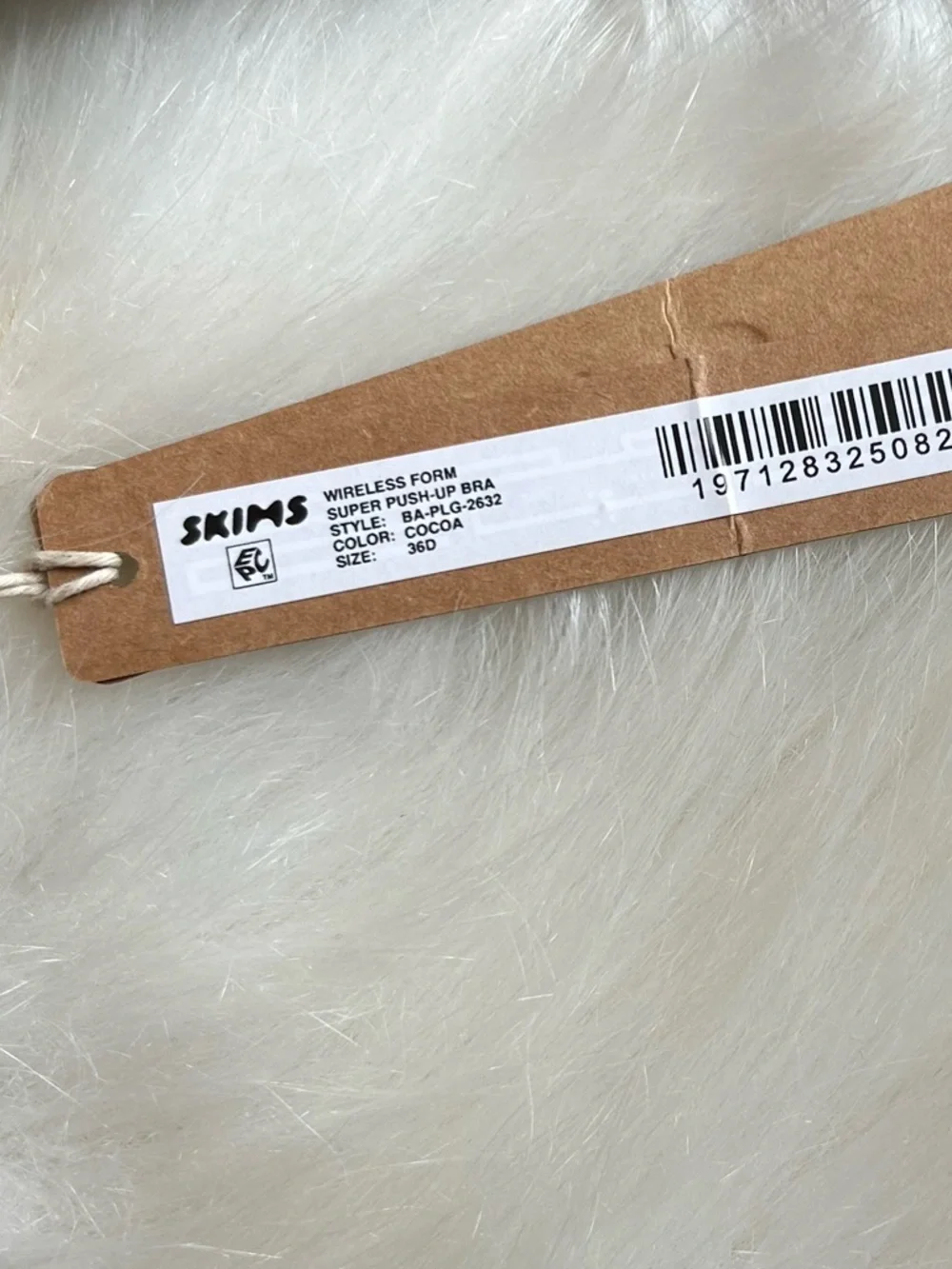 SKIMS Wireless Form Super Push Up Bra 36D BA-PLG-2632 - Picture 2 of 2